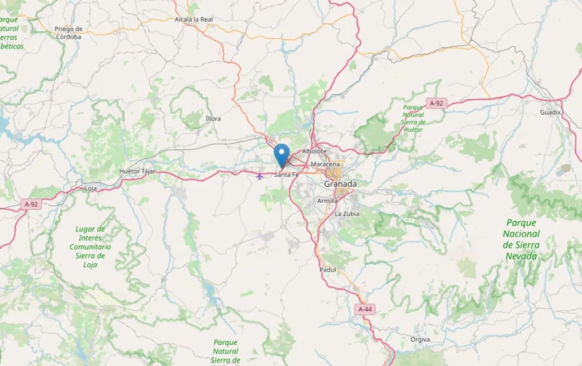 Mapa con localización del epicentro del terremoto de magnitud 3,1 registrado en Santa Fe y sentido en Granada y municipios cercanos