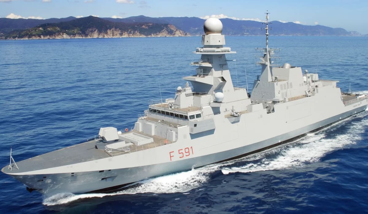 Italia y España enviaron buques militares para escoltar a la Flotilla Global Sumud rumbo a Gaza, tras ataques con drones contra sus barcos