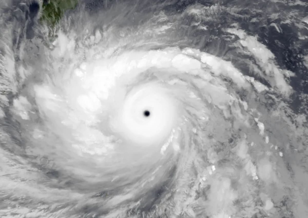 Imagen satelital del tifón Haiyan aproximándose a Filipinas en 2013