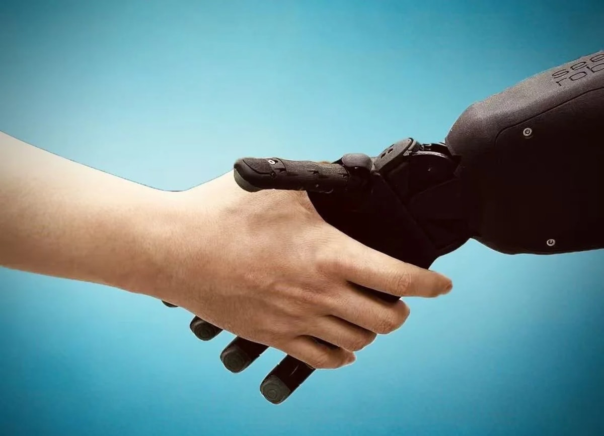 Interacción entre una persona y un robot en un entorno de trabajo