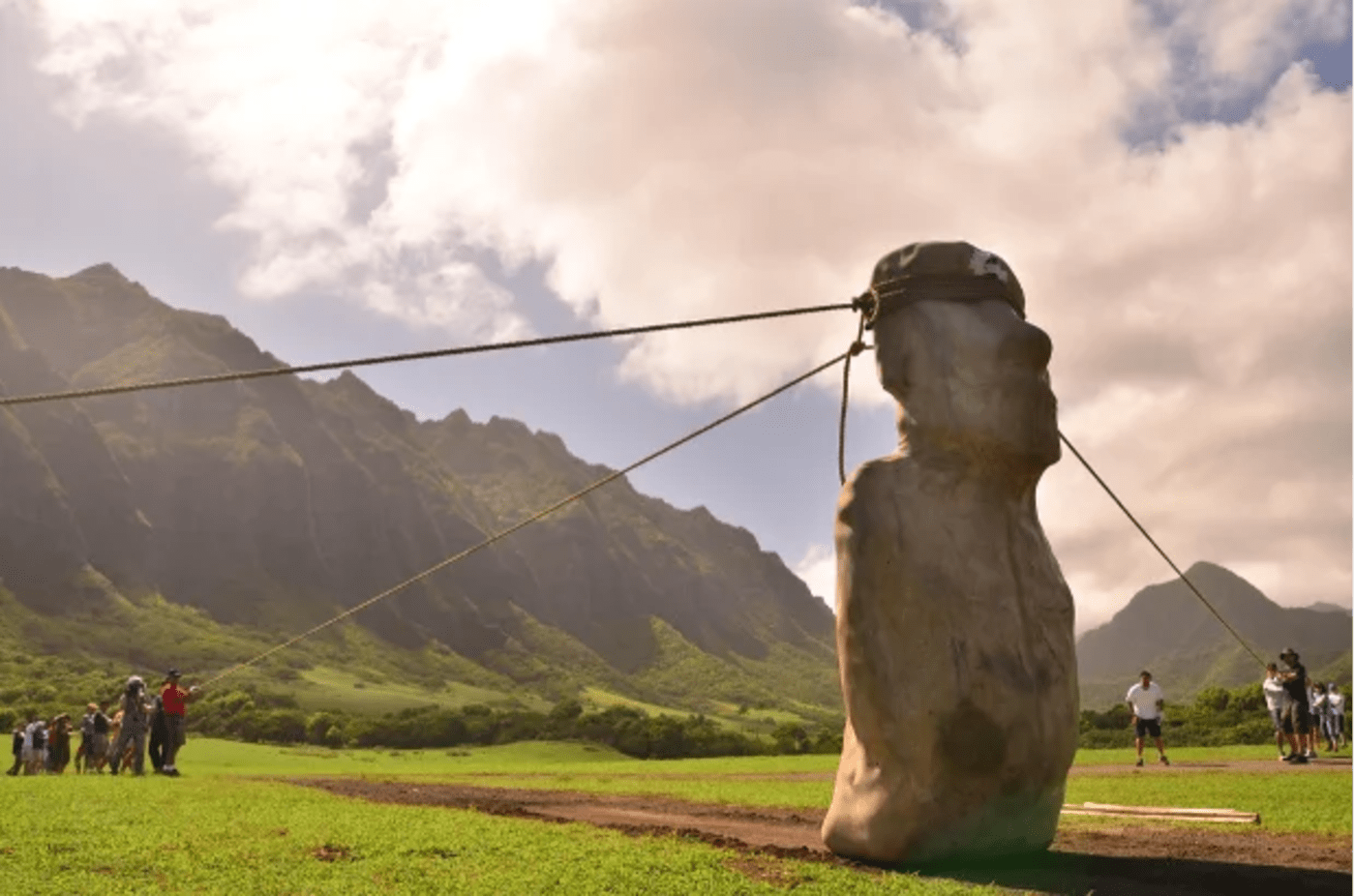 Investigadores desplazan un moai mediante balanceo controlado