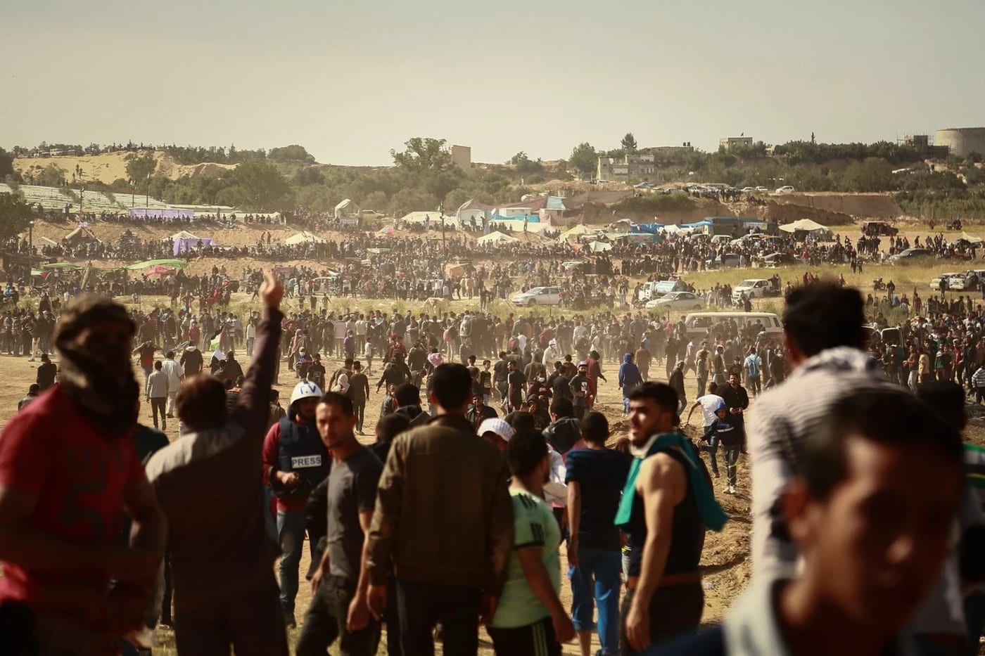 Multitud de personas reunidas en Palestina