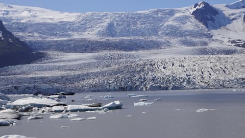 Deshielo de glaciar en Groenlandia vinculado al aumento del nivel del mar