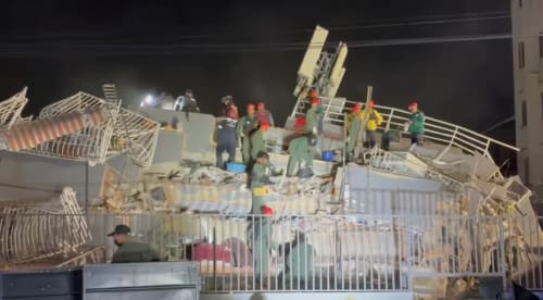 Rescatistas en edificio colapsado tras sismo en Venezuela