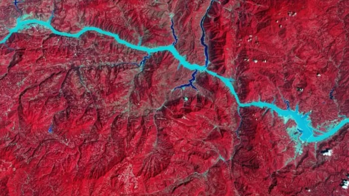 Vista aérea del río Yangtsé obtenida por el satélite Landsat 8 en 2016