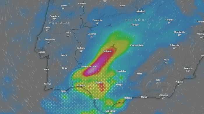 Mapa meteorológico que muestra una franja de lluvias intensas sobre el suroeste de España, con especial concentración en la provincia de Sevilla
