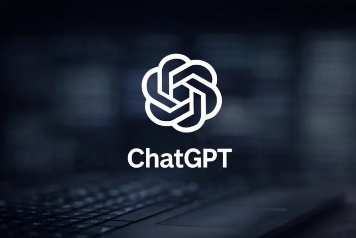 Logo de ChatGPT sobre fondo oscuro desenfocado