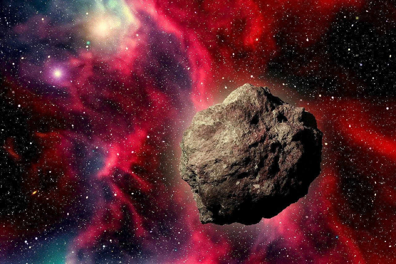 Asteroide solitario navegando por el espacio interestelar