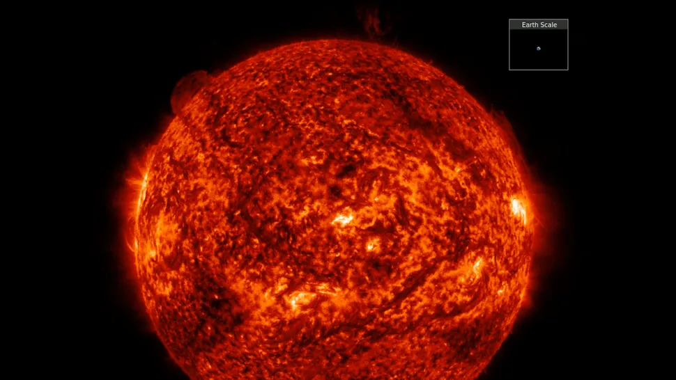 Erupción solar con filamento de plasma