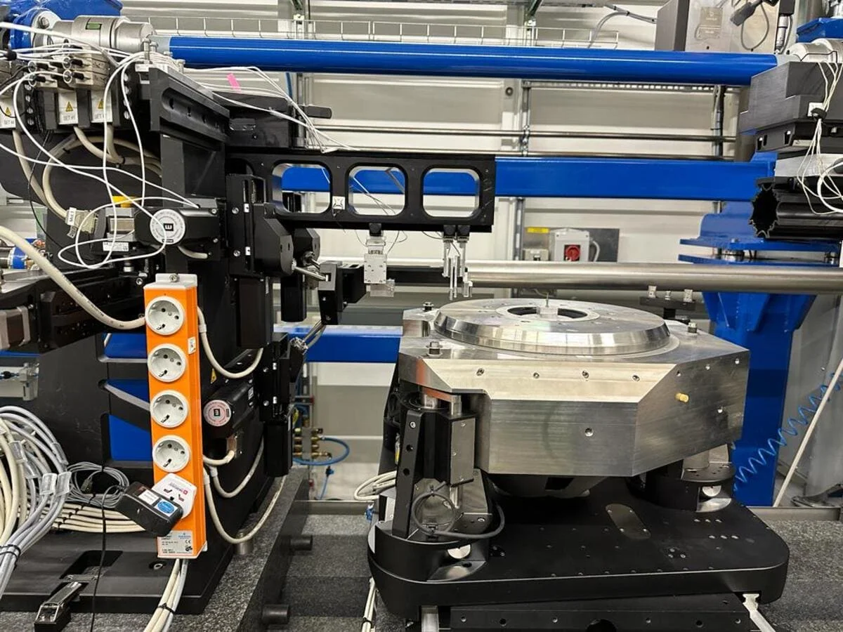 Equipo de nanotomografía de rayos X para imágenes 3D del cartílago de tiburón.