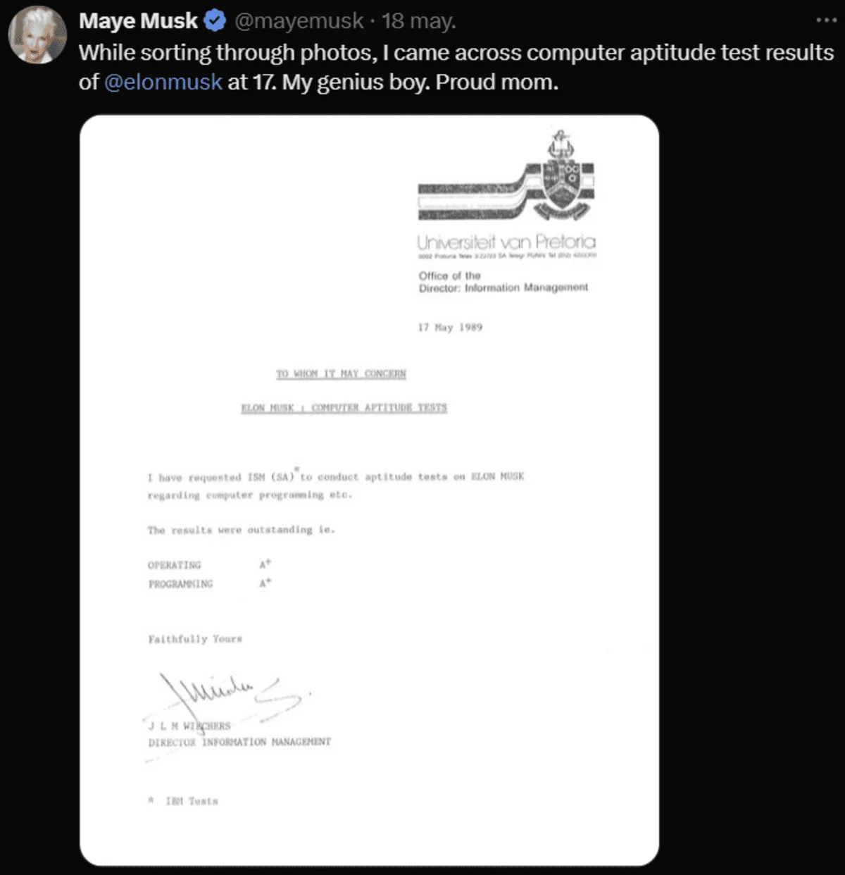 Captura de pantalla del tweet de Maye Musk mostrando los resultados de aptitud informática de Elon Musk a los 17 años