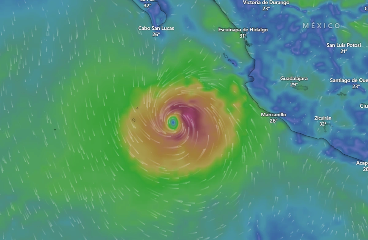 Mapa meteorológico que muestra la tormenta tropical Alvin aproximándose a las costas del Pacífico mexicano"