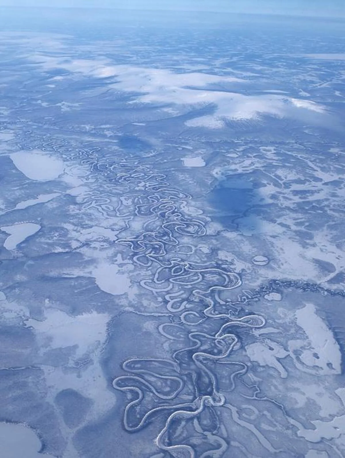Vista aérea de ríos en Siberia conocidos por emitir carbono de origen antiguo
