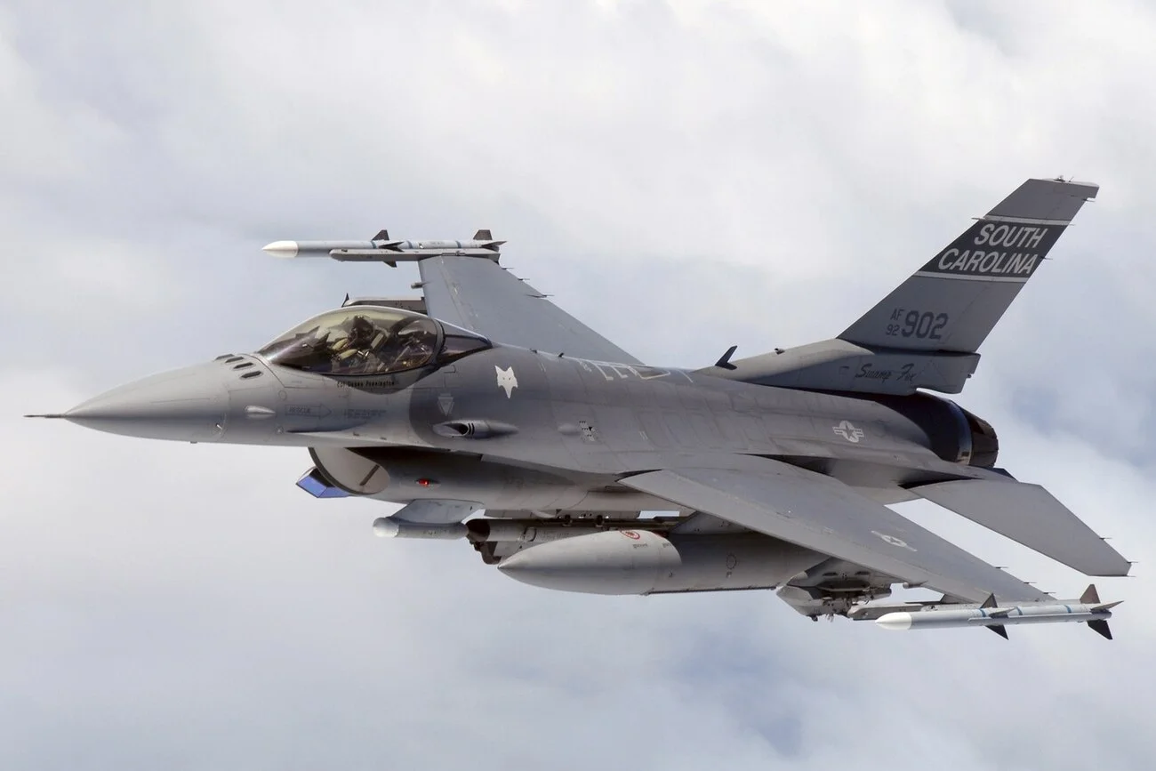 F-16