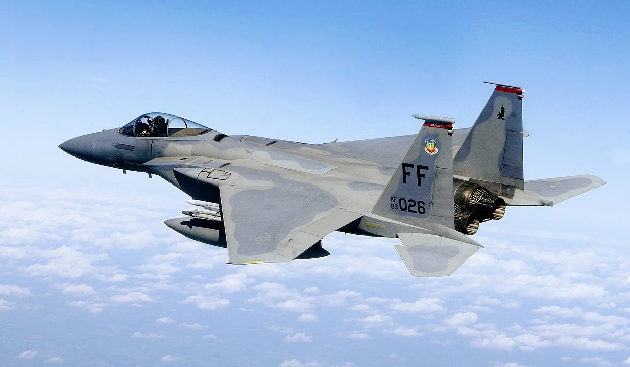Avión de combate F15