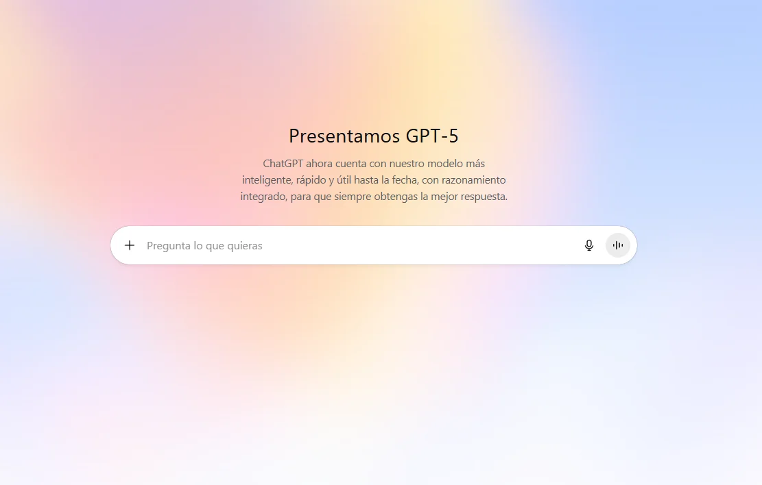 Pantalla de inicio de ChatGPT mostrando la presentación del modelo GPT-5 con un fondo degradado en tonos pastel