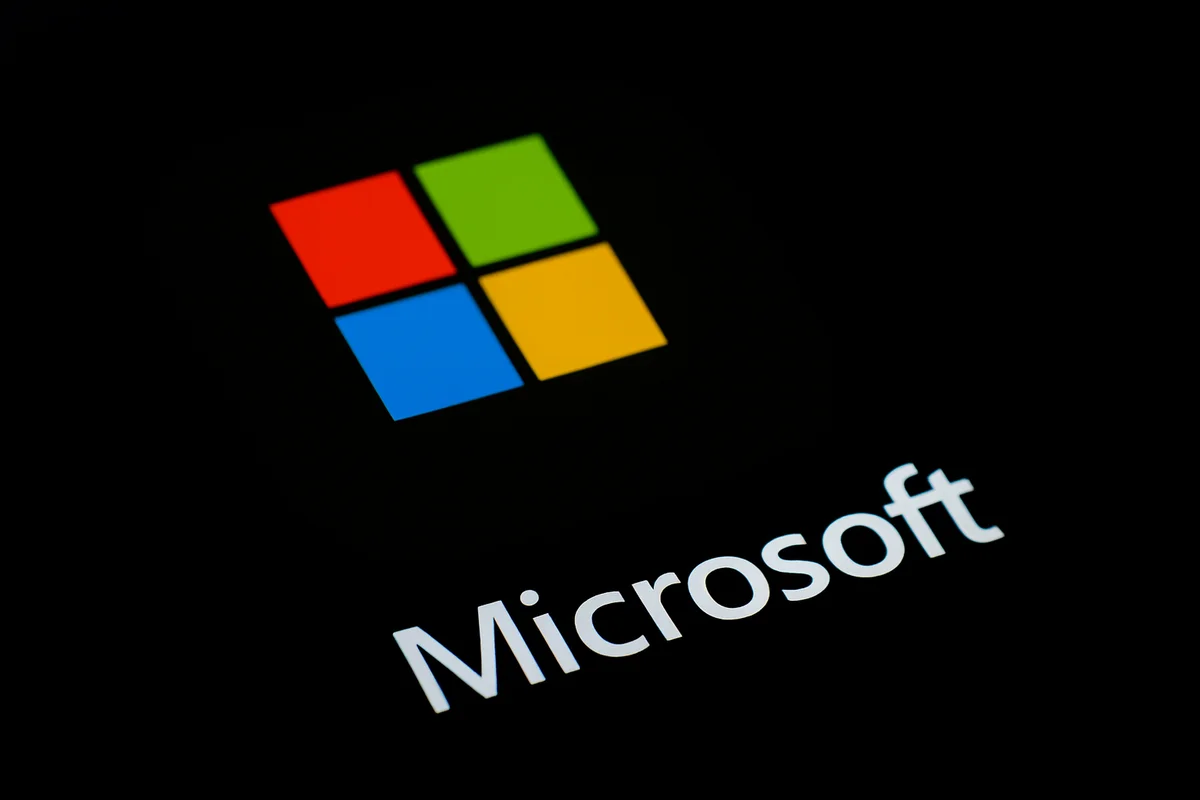 Logotipo de Microsoft con su característico icono de cuatro colores