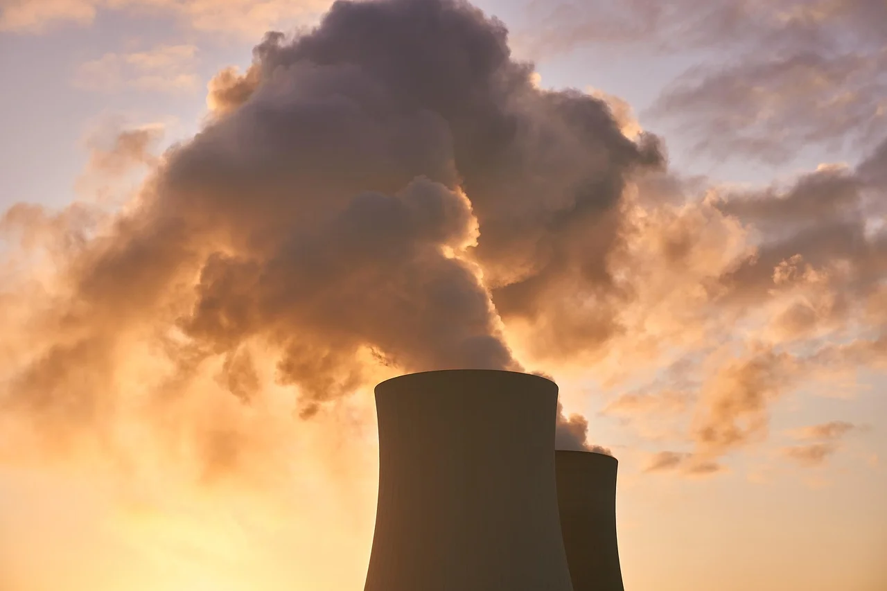 Torres de enfriamiento de una planta nuclear