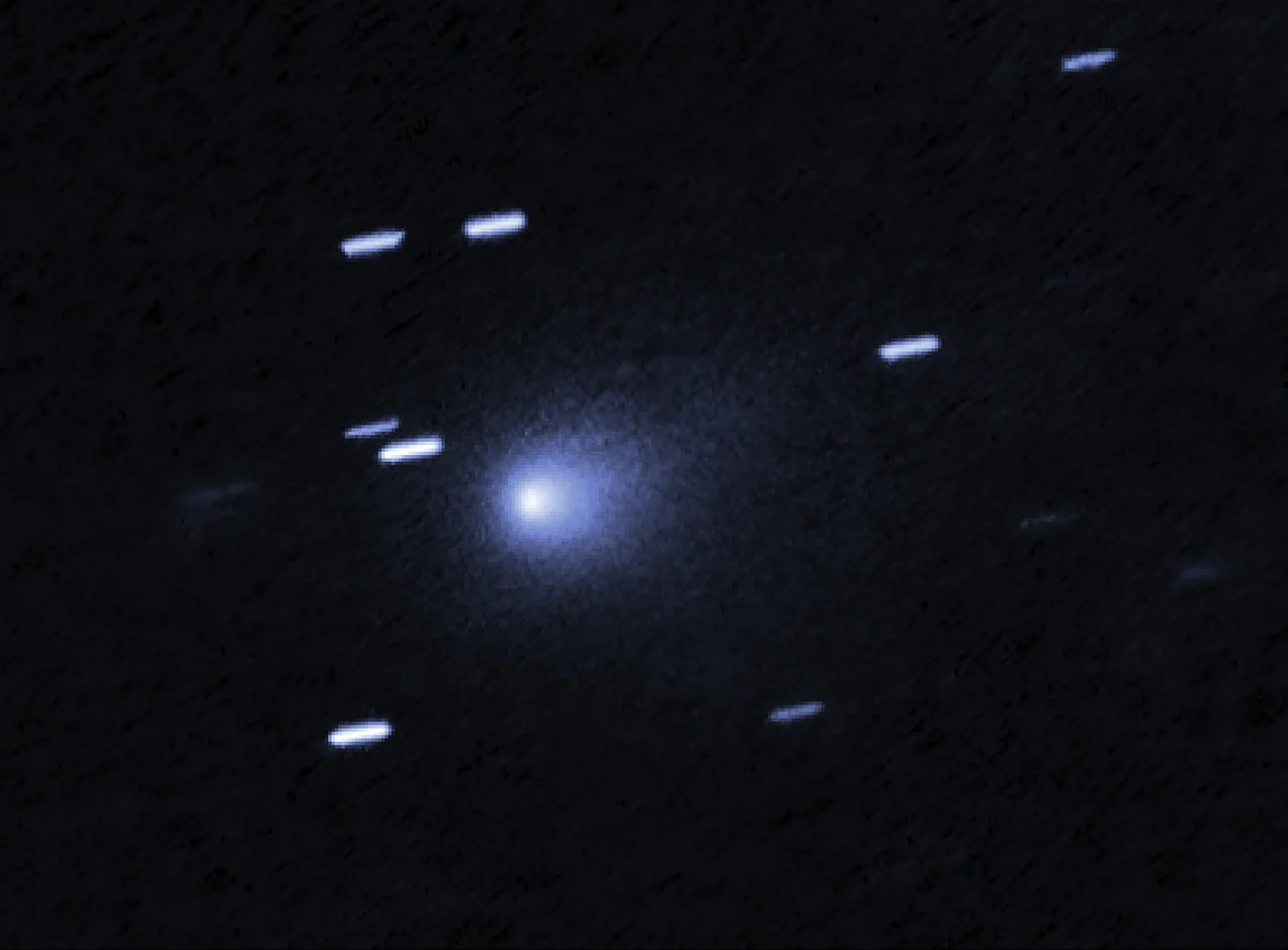 Objeto interestelar 3I/ATLAS captado por el Telescopio Espacial Hubble