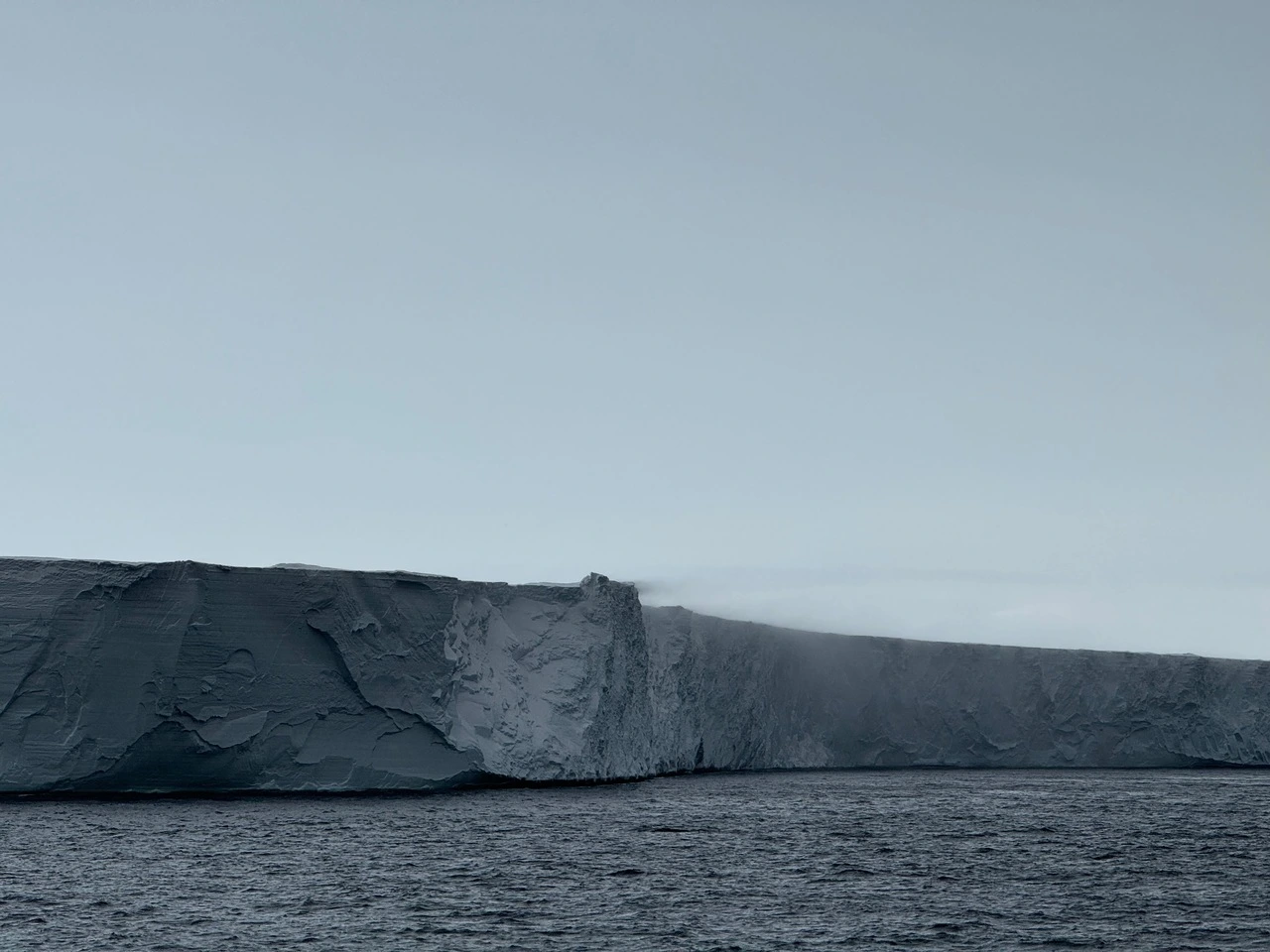 Vista de la plataforma de hielo Dotson en la Antártida Occidental
