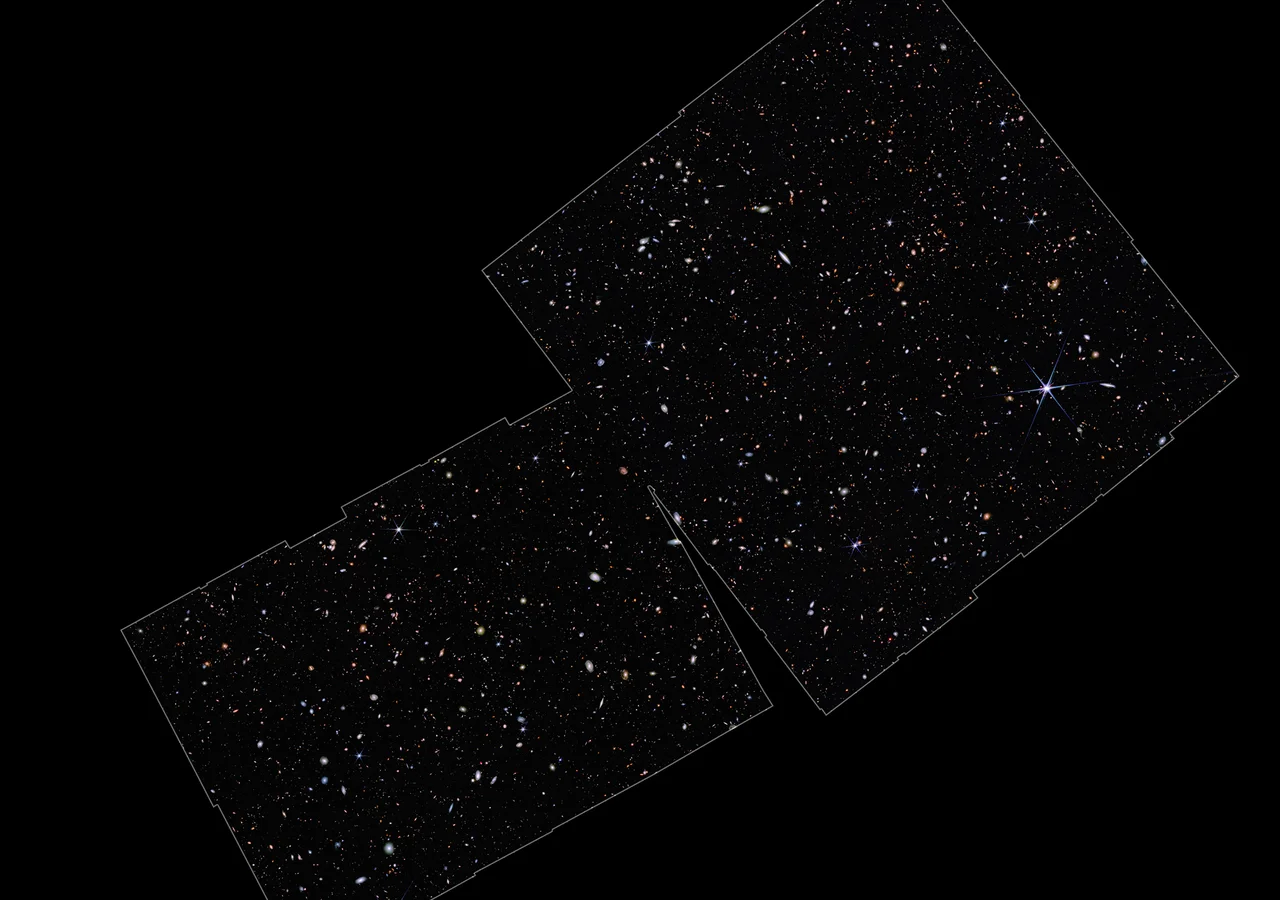 Vista del campo JADES captada por el Telescopio Espacial James Webb, dentro del área del Campo Ultraprofundo del Hubble
