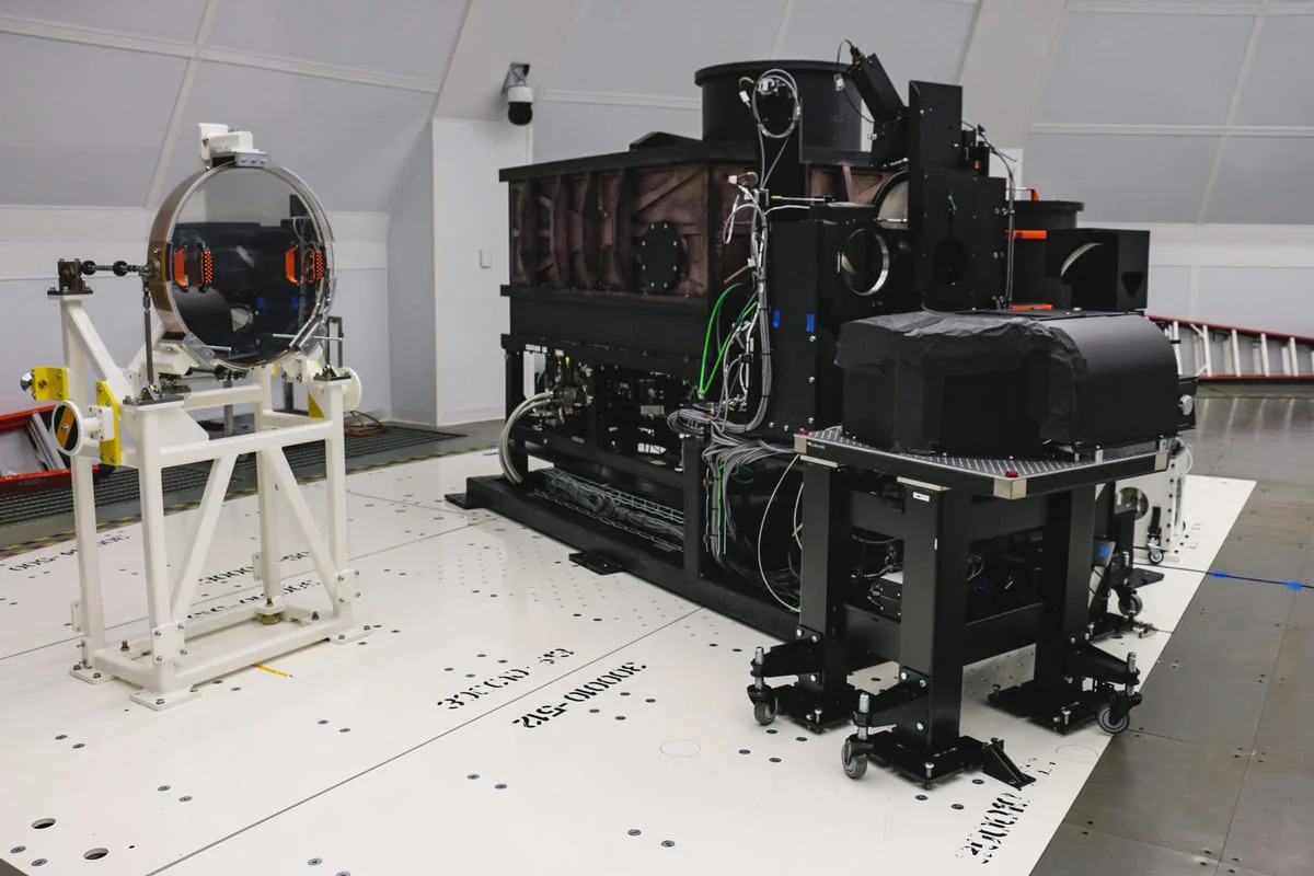 Instrumento Cryo-NIRSP del Telescopio Solar Inouye utilizado para estudiar la corona solar