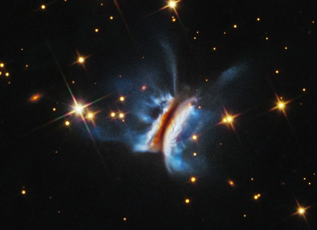 Disco protoplanetario observado por Hubble