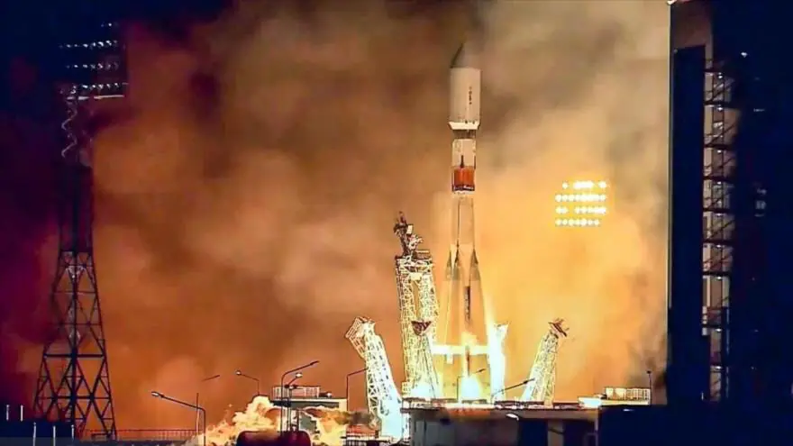 Lanzamiento del cohete Soyuz-2.1b desde el cosmódromo de Vostochni