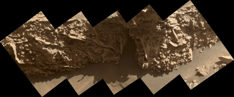Nódulos minerales del tamaño de un guisante observados por Curiosity en Marte