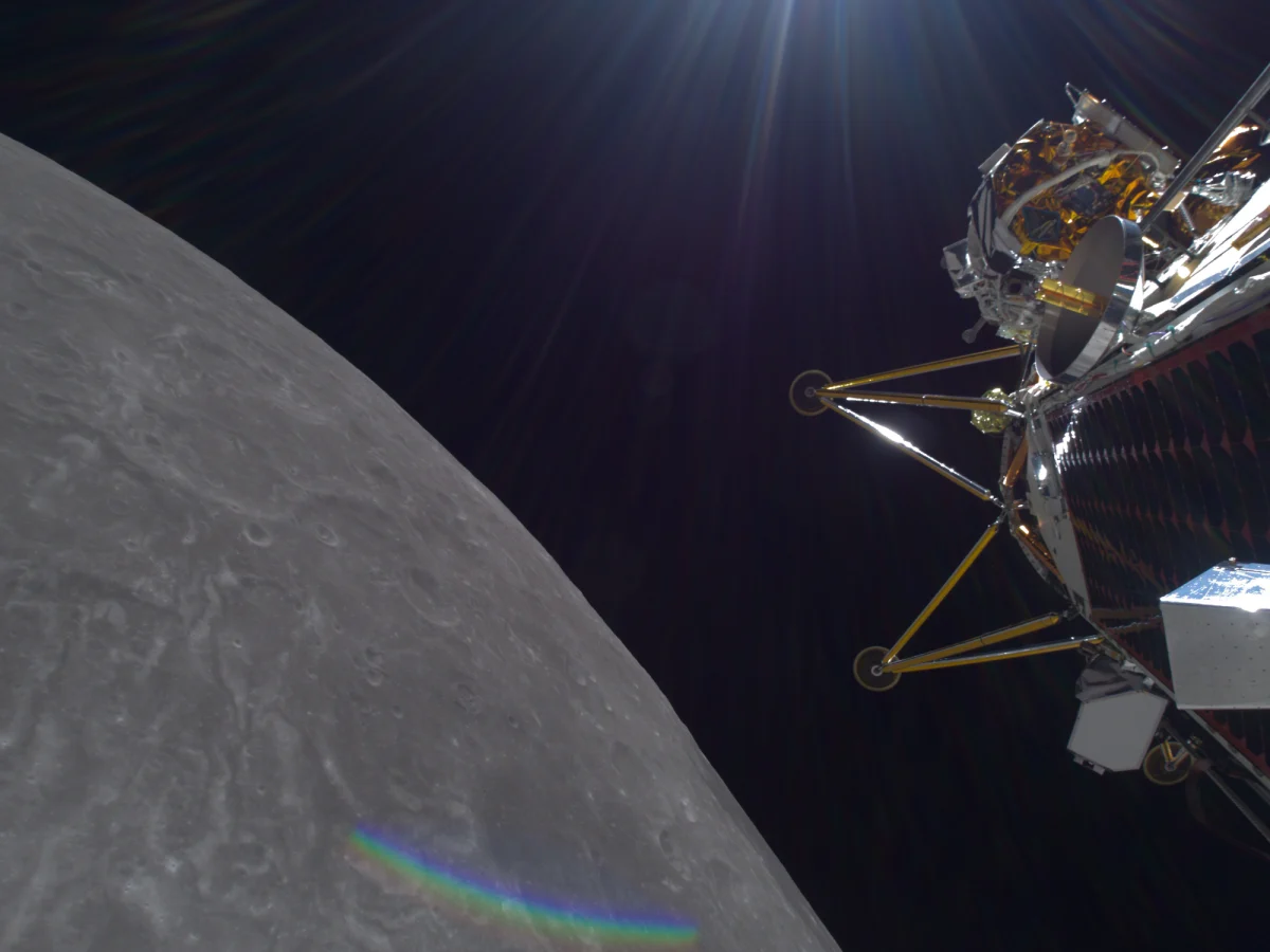 Imagen del módulo de aterrizaje lunar Athena en su aproximación a la Luna.