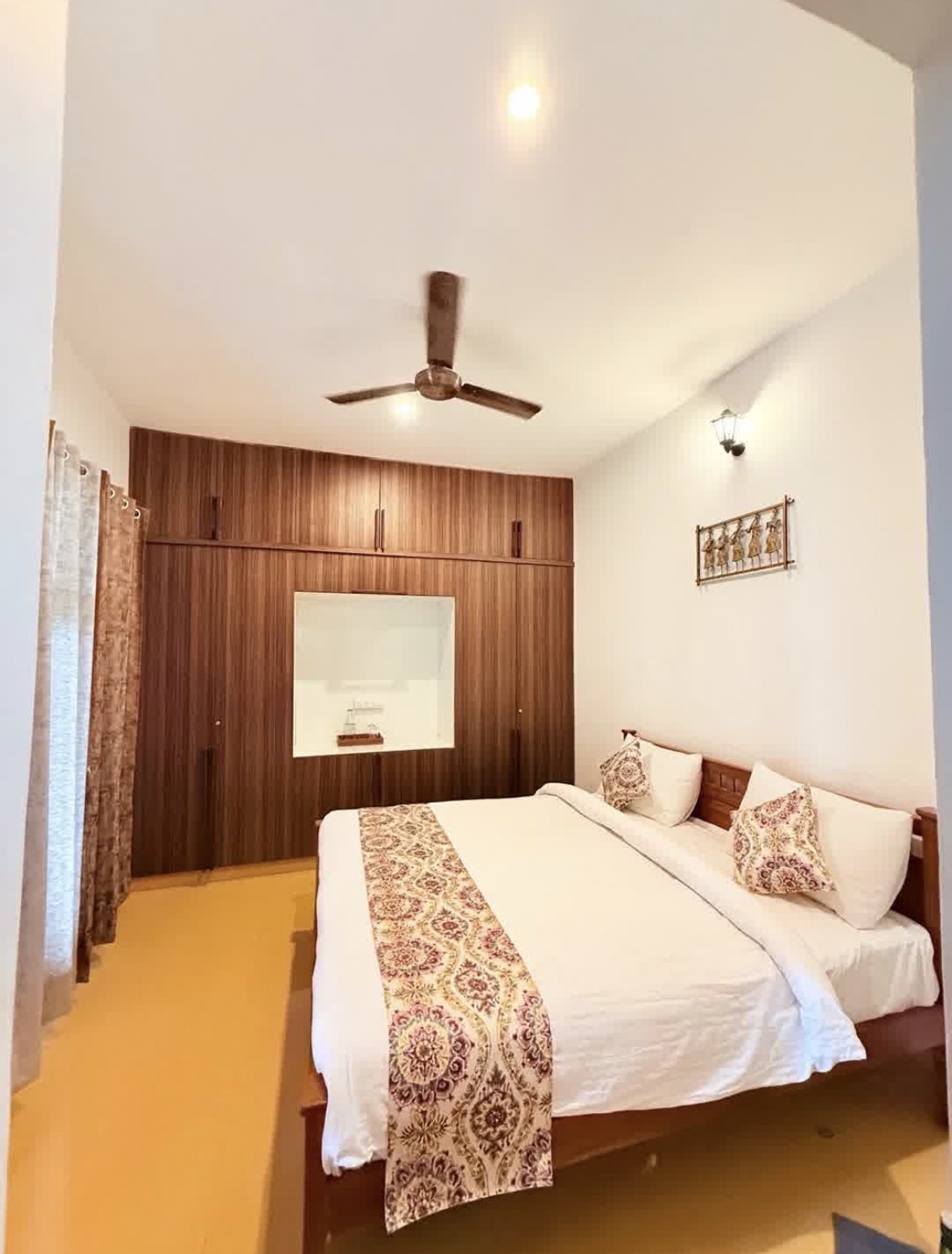 Stayvel-1809 5BHK