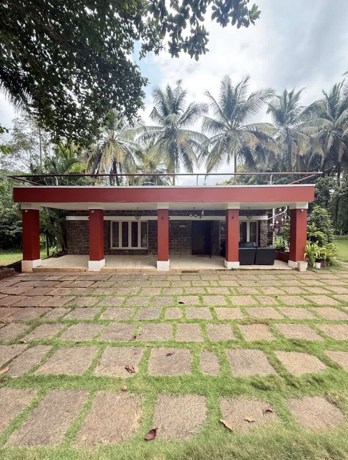 STAYVEL - 1847 - 2BHK 