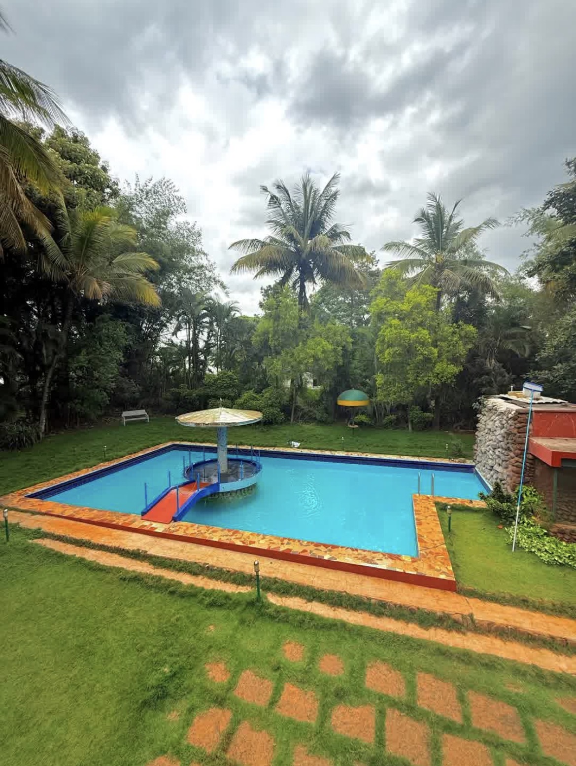 STAYVEL - 1847 - 2BHK 