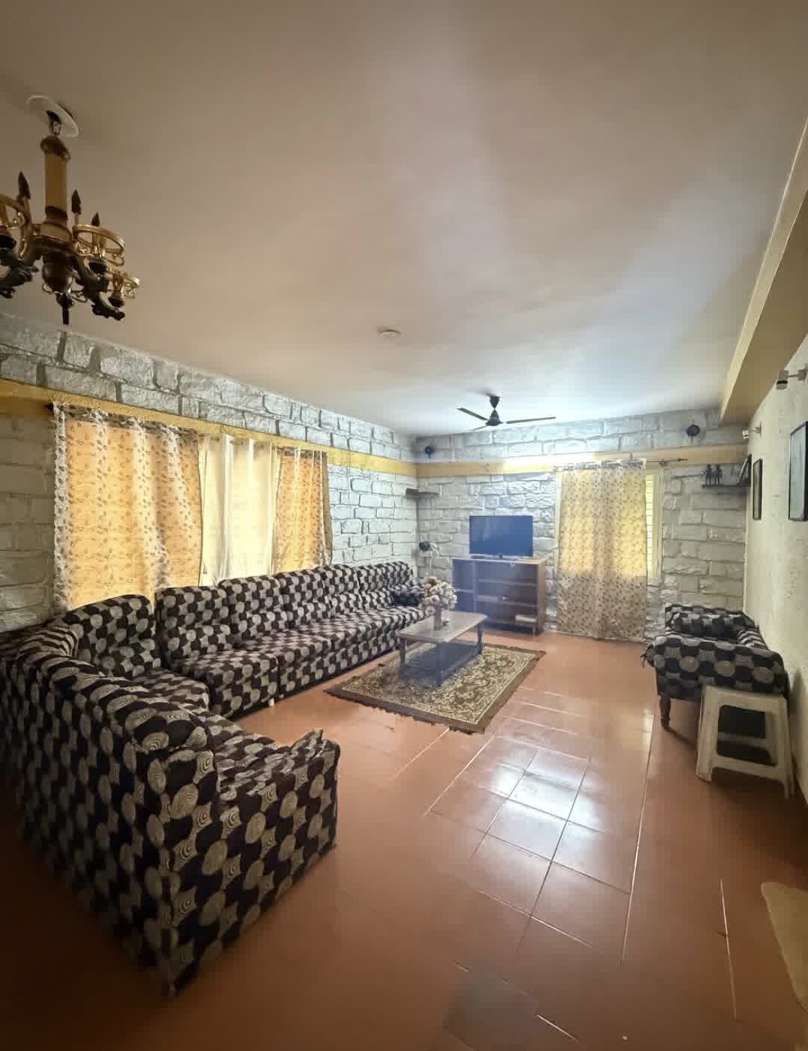 STAYVEL - 1847 - 2BHK 