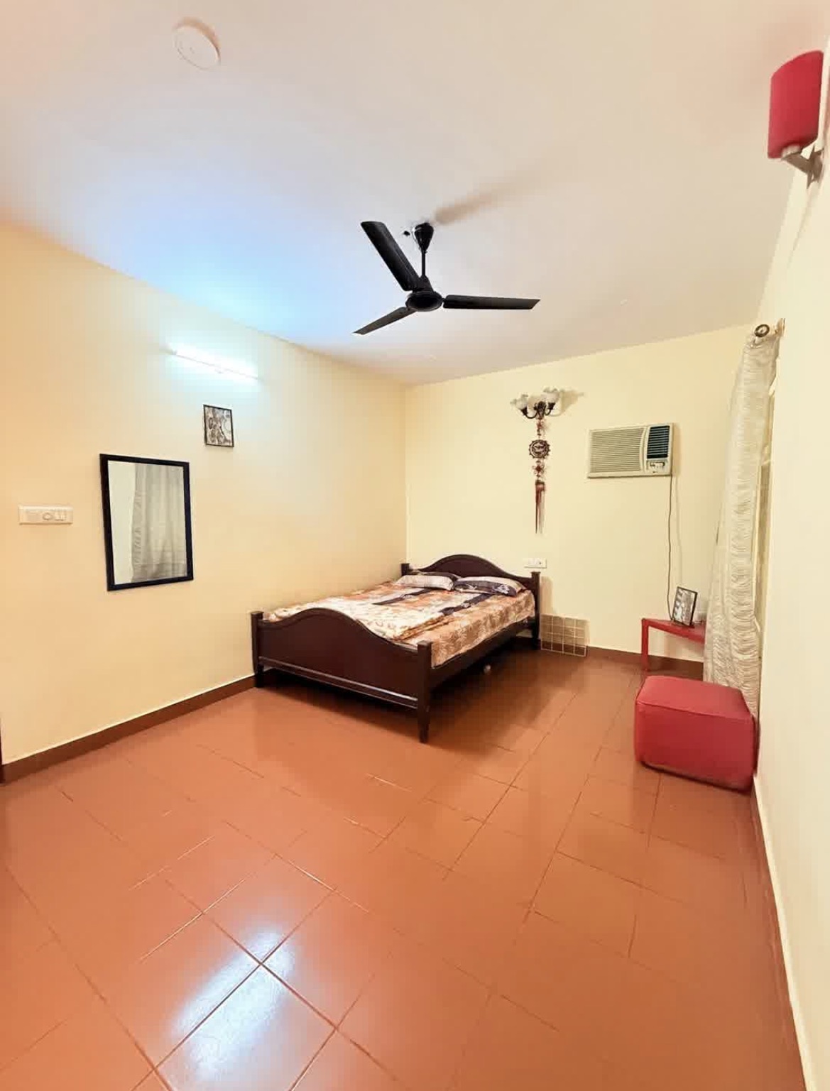 STAYVEL - 1847 - 2BHK 