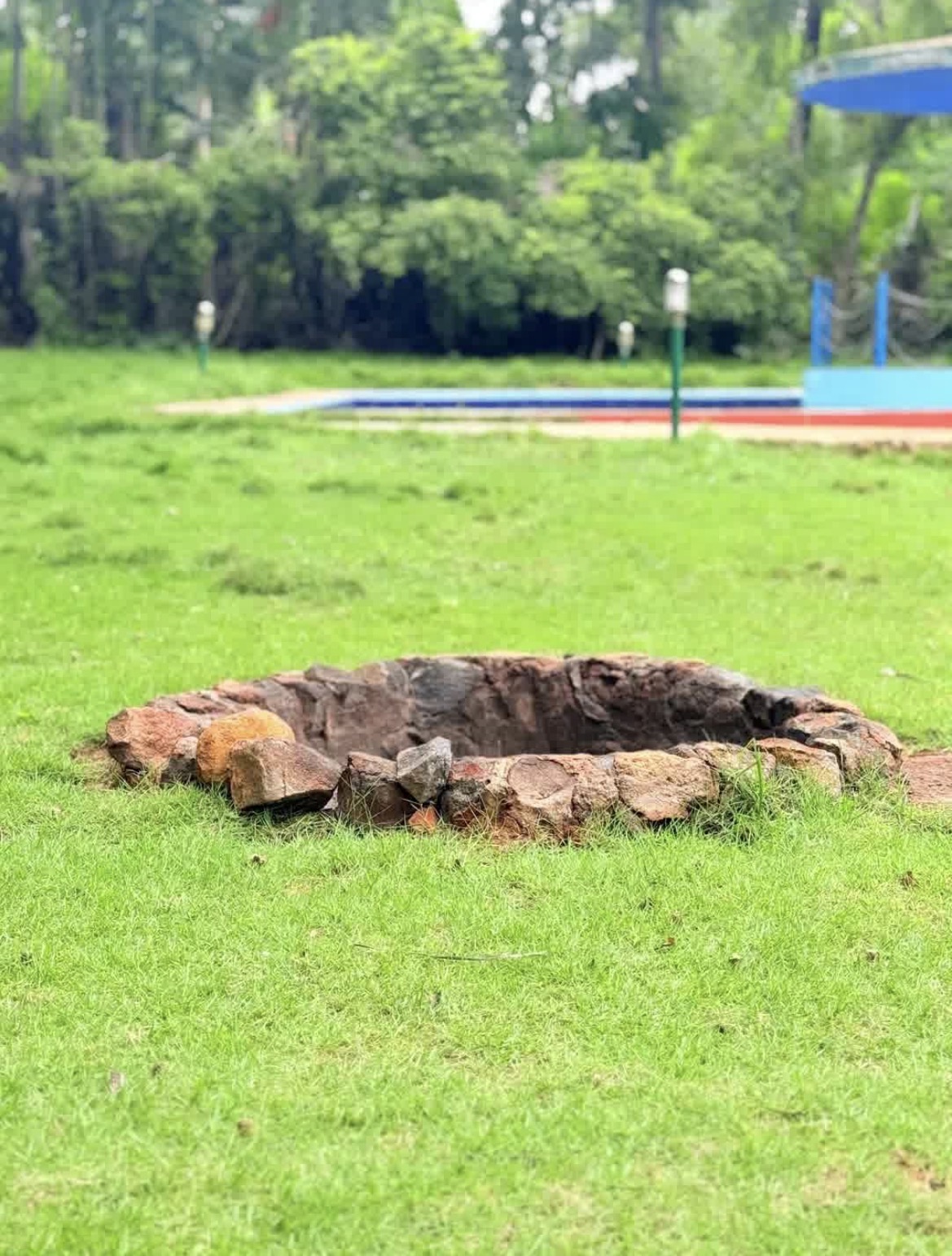 STAYVEL - 1847 - 2BHK 