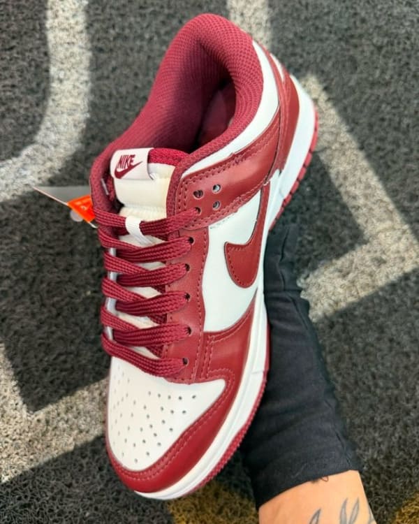 Nike Dunk Low Team Red