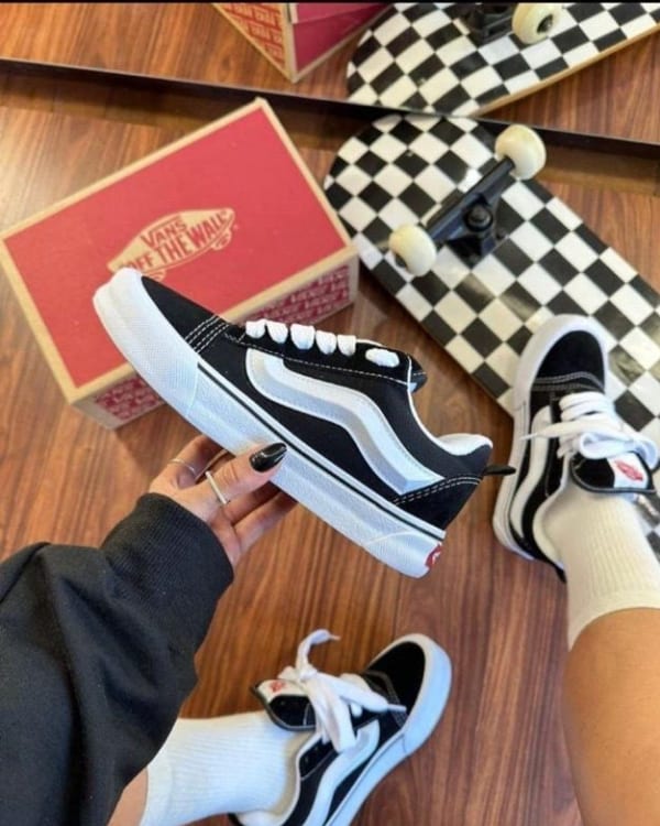Vans Knu Skool Preto e Branco