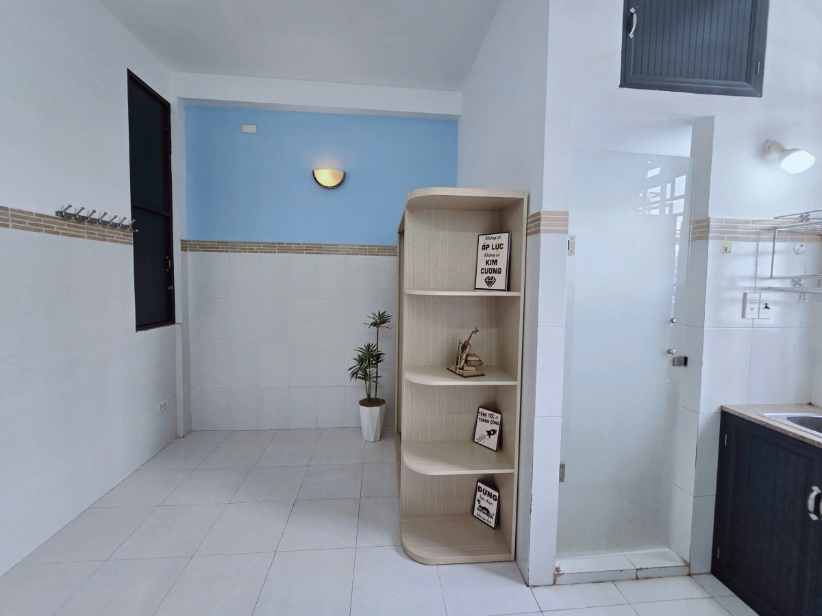Phòng 402 - 12
