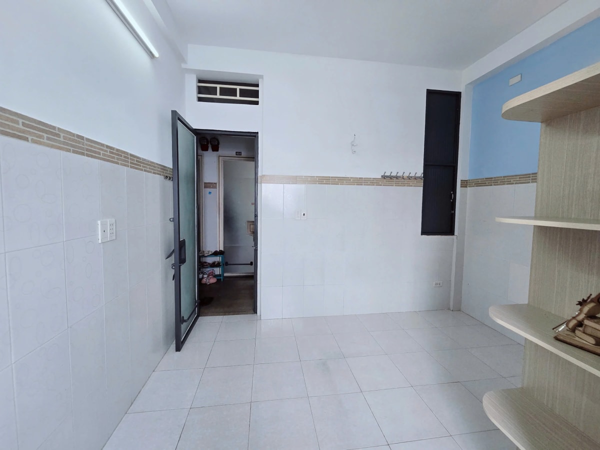 Phòng 402 - 14
