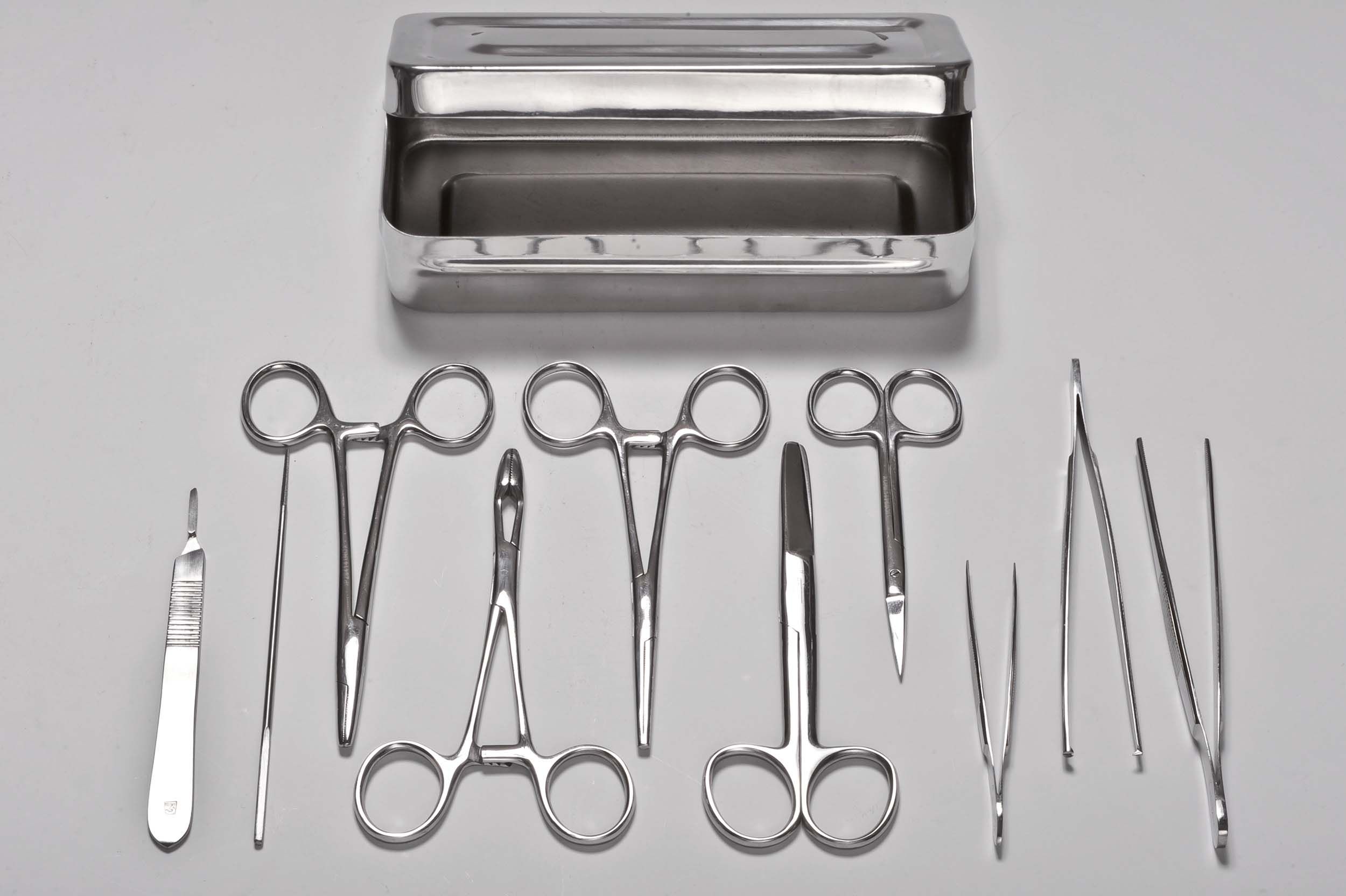 Boite Petite Chirurgie Aluminium 