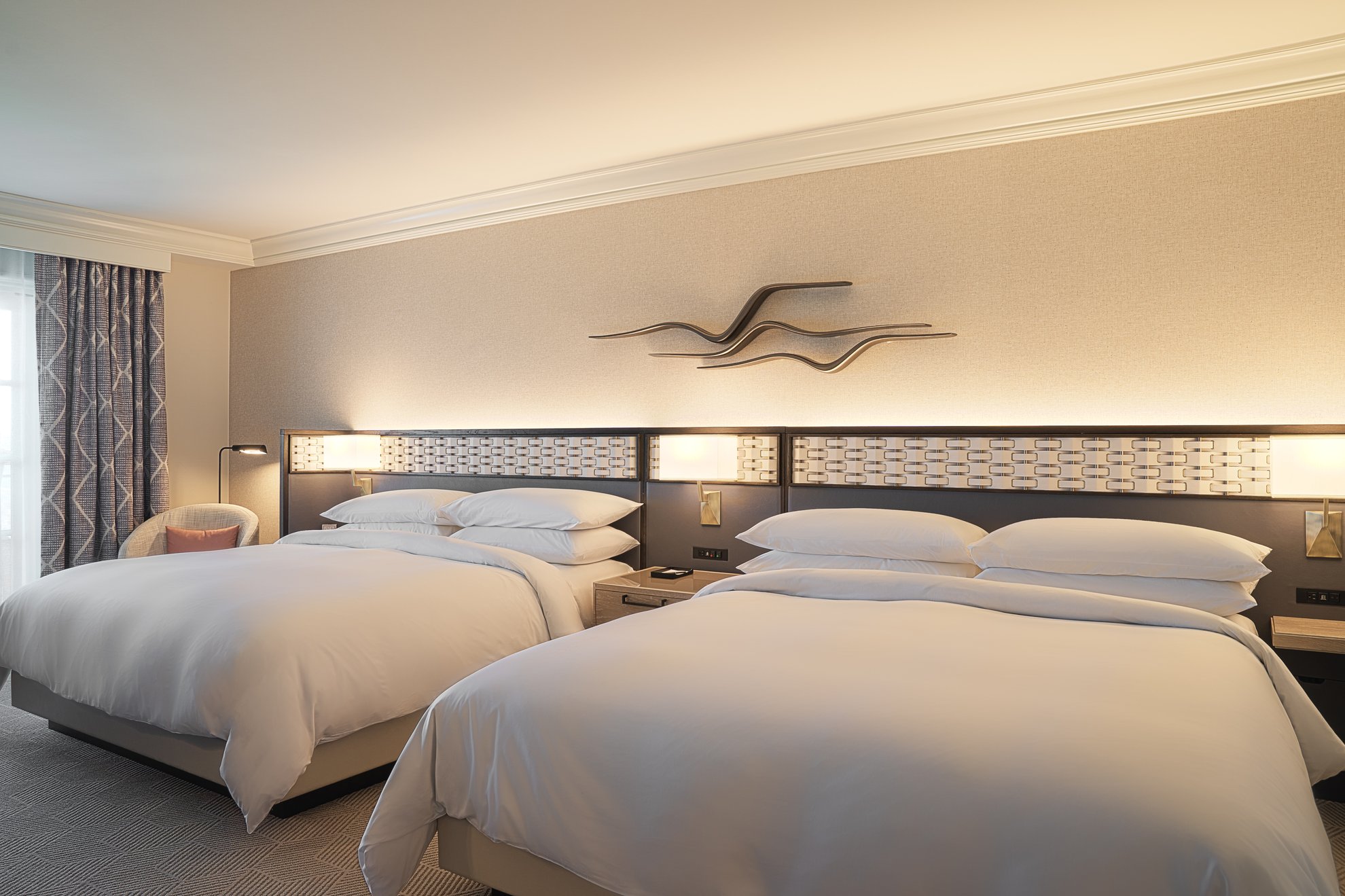 Family Room (2 king size beds)