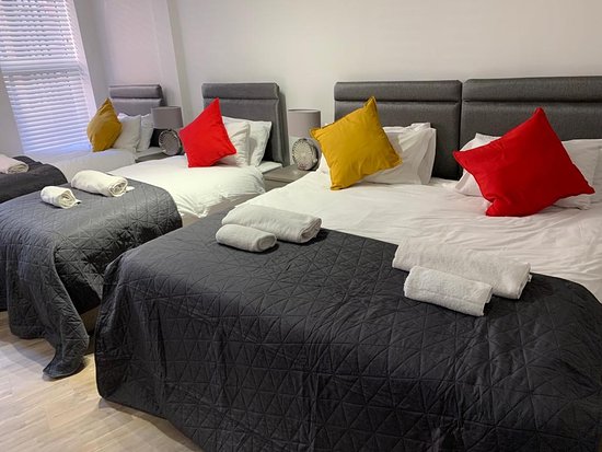 Family Sharing Room (King Size and Single bed)