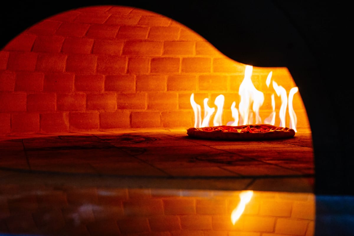 Krazy Media Fireaway 025428 1 - Fireaway Pizza