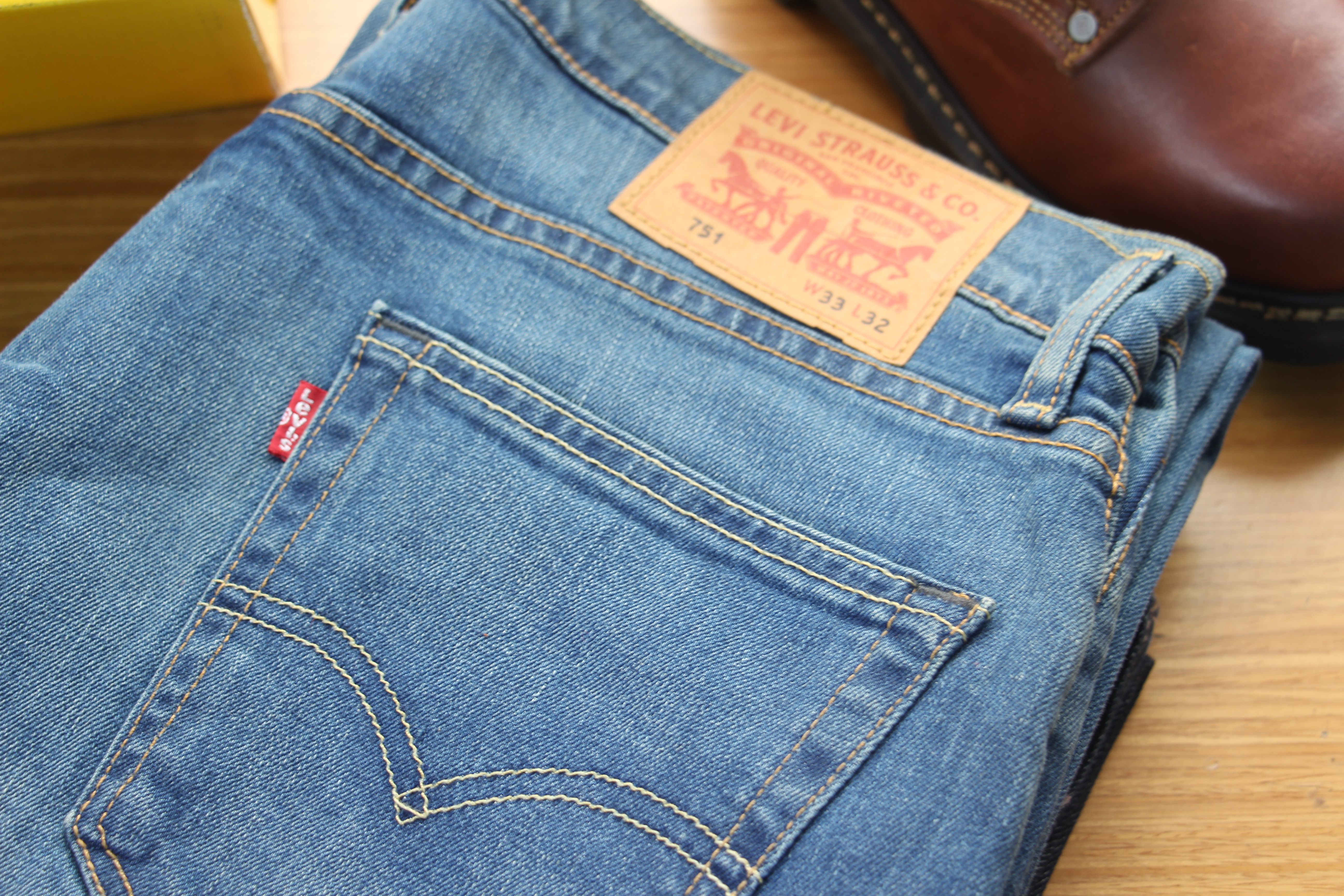Levi's - Secondary Image