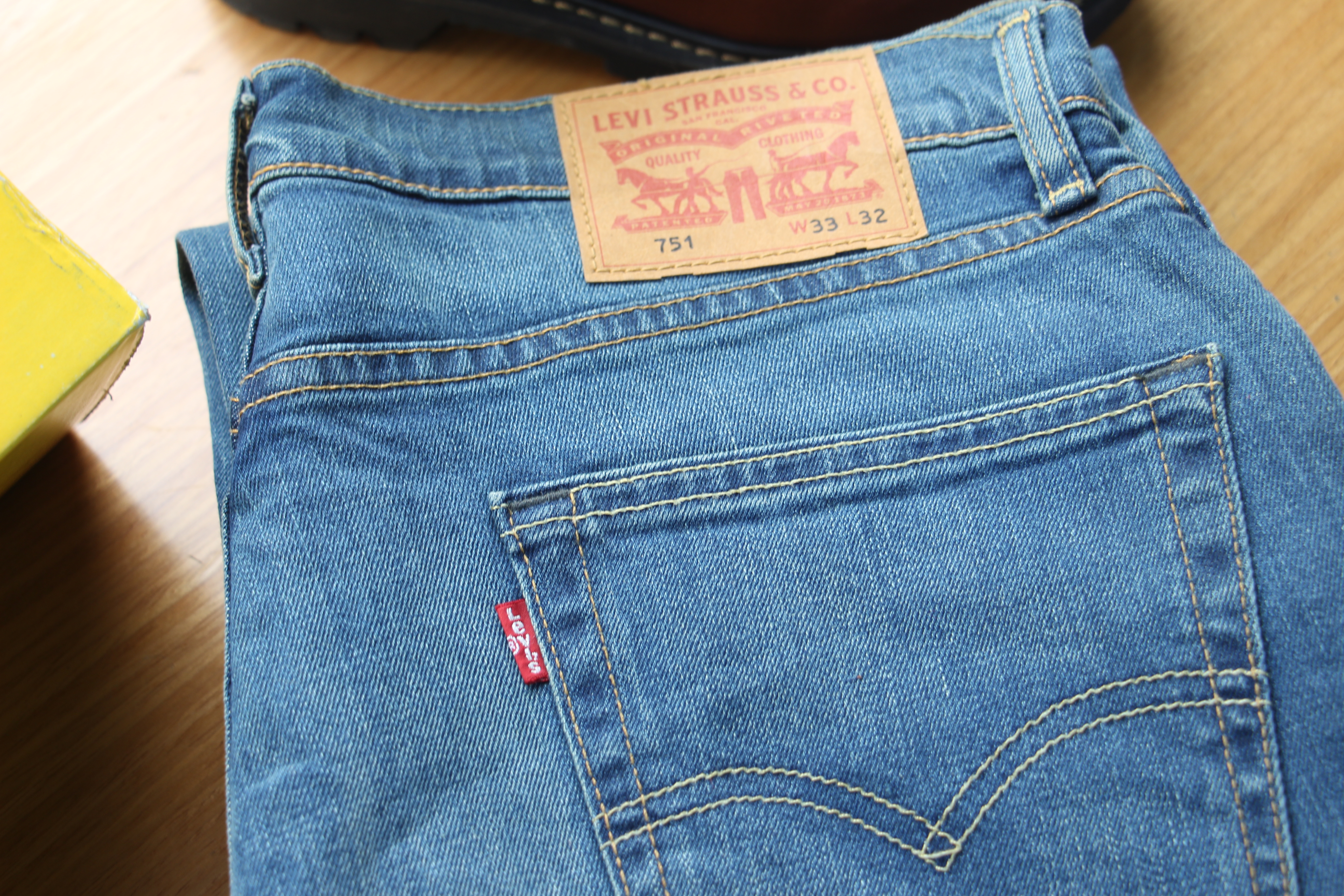 Levi's - Secondary Image