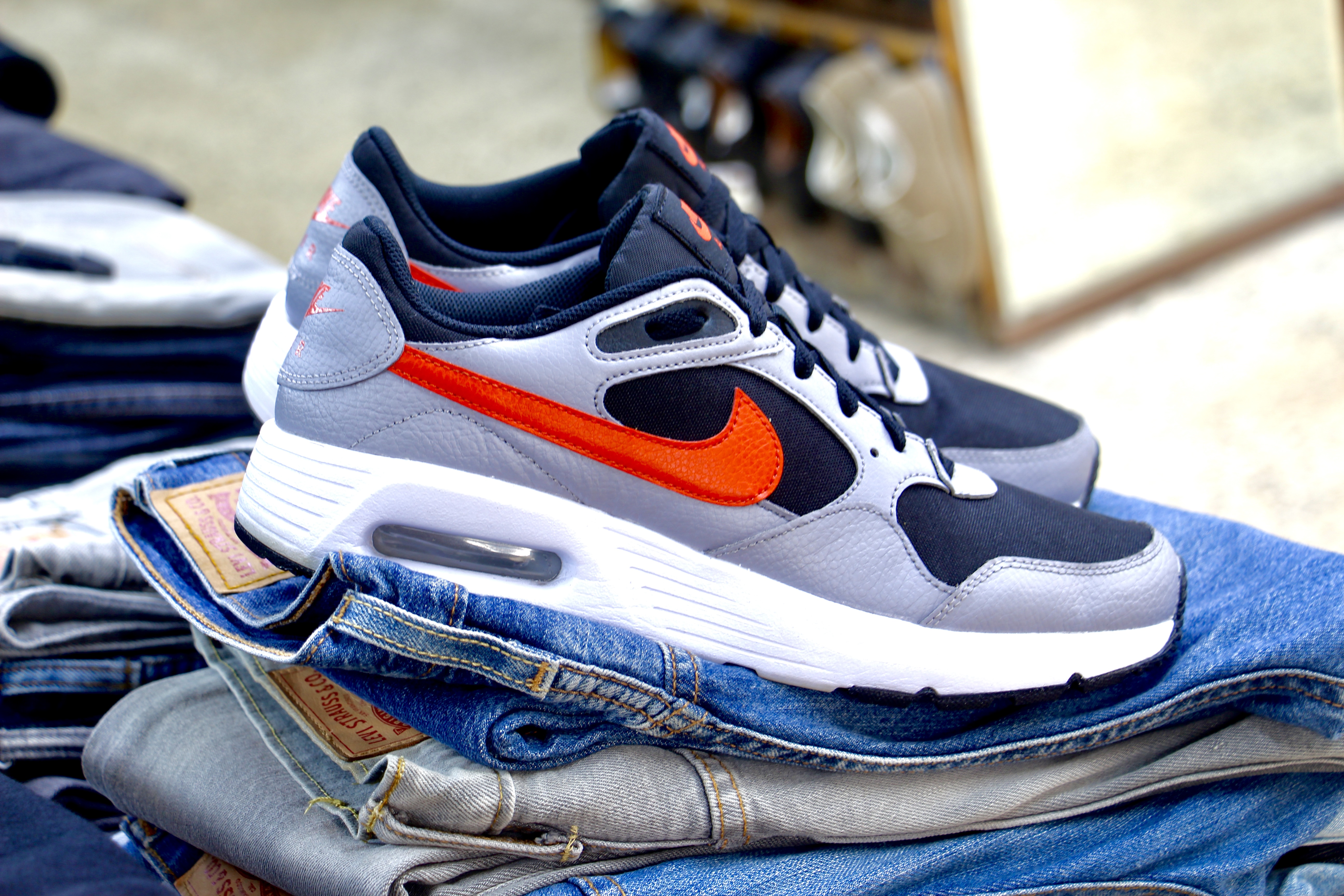 Nike Air Max - Secondary Image