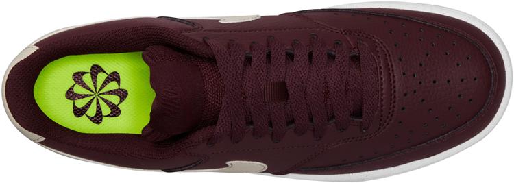 Nike - Secondary Image