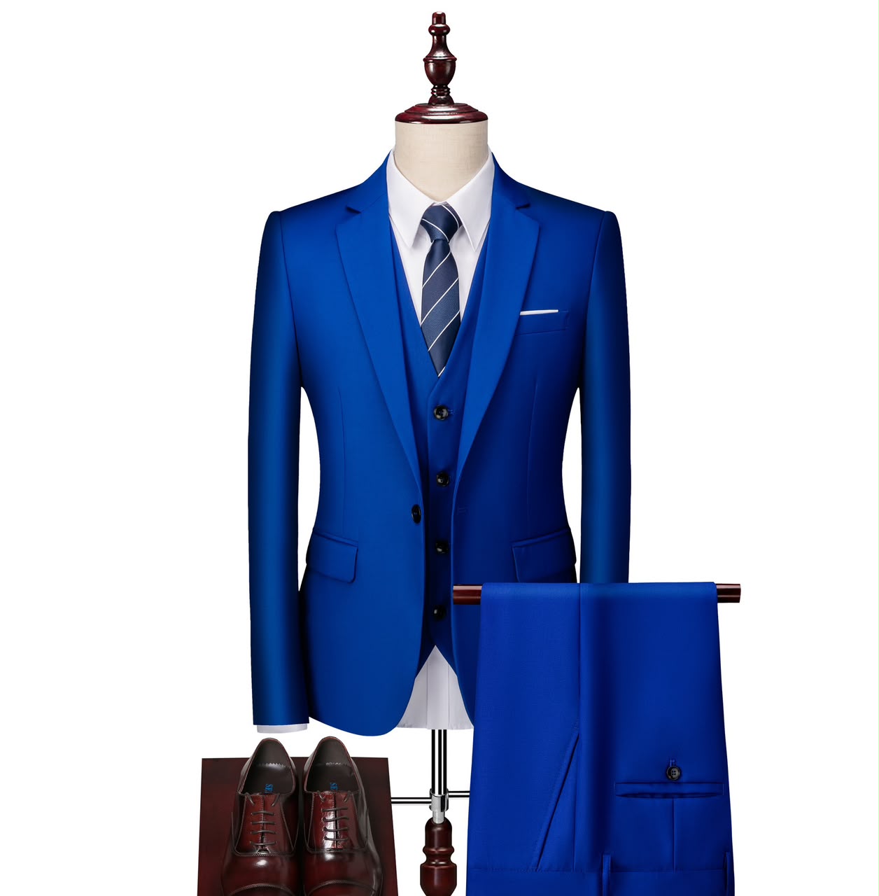 Fato de Homem de 3 Peças – Elegância e Sofisticação  2