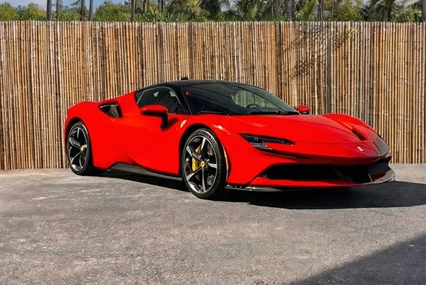 Ferrari SF90 Stradale